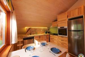 Cuisine tout équipée à l'étage