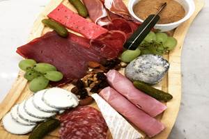 charcuterie_board_960x642