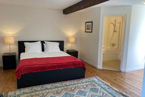 Maison Lavie au Domaine Lavie chambre principale avec lit 180cm