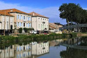 Les Volets Bleus pont