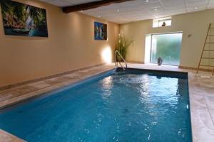 Piscine intérieure chauffée privative