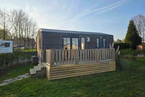 d4c8455487965224b62682a9e9360a64 (1)