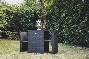 petit coin de jardin avec table