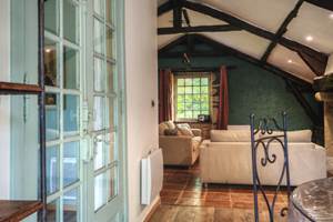 IMG-lepigeonnier-coinrepas-sejour_1