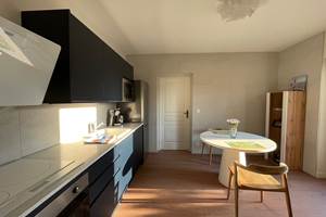 cuisine-salle-a-manger-appartement-couple-sejour-vacances-baden-bretagne-sud