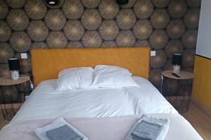 Chambre 18 m2 avec terrasse vue parc