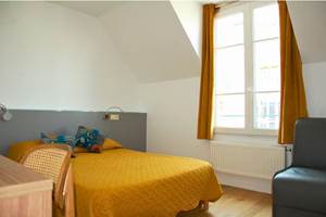 Lit-Double-Hotel-Jean-Bart-Quartier-Latin
