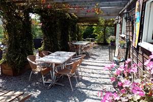 camping-la-perle-creuse-restaurant-terrasse