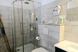 salle-deau-roya-appart-bleu-azur-