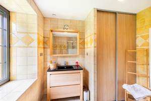 Salle de Bain Chambre2 BedinBellongue