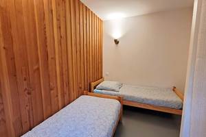 petite-chambre-chalet-miel (2)