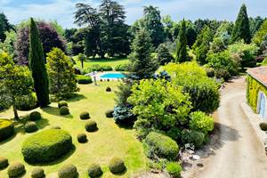 Chambre de Victorine-Vue sur le parc