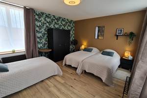 Maison de vacances dans le Nord avec 4 chambres Chambre Verdé 1er étage 3 lits 90 x 200 cm ou 1 lit King Size et 1 lit simple