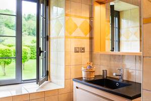 Salle de bain2 Chambre2 BedinBellongue