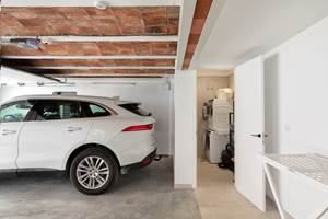 36 Oliveres Garage 2 voitures et buanderie