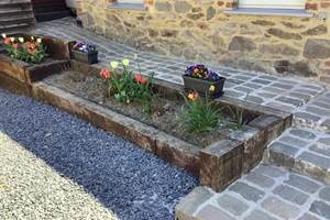 Parterre à l'avant de la maison