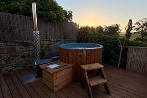 Jacuzzi face au lever du soleil