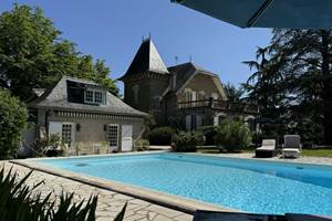 Gîte n°19G2238 "Pool house" – BRIVE LA GAILLARDE