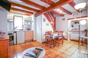 Pièce principale (coin salon, coin cuisine, coin repas)