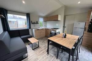 07a4b829-7725-455a-bf85-fdf9ff15a1af