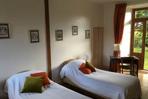 Chambre à 2 lits, au rez-de-chaussée