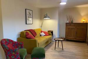 salle à manger conviviale  gîte confort moderne