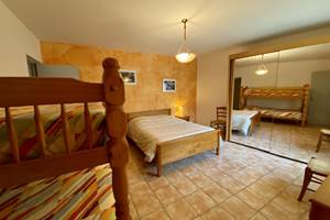 Château Villemagne gîte 1332 Chambre 1