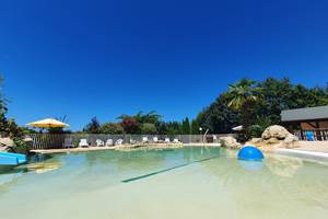 Domaine de la Chapelle en Corrèze, piscine