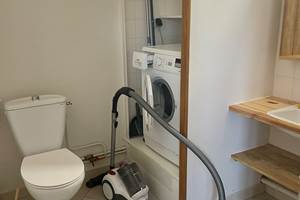 2ème WC le phare des baleines