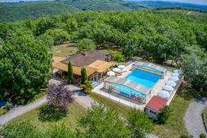 Piscine chauffée à 28 degrés