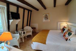 Villa Ric, chambres confortable, climatisées face à la Vallée de la Dordogne, vue nature