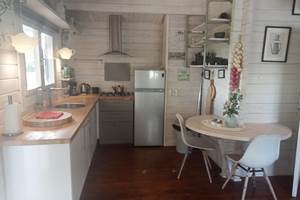 camping-la-perle-creuse-chalet Indiana-4personnes-cuisine
