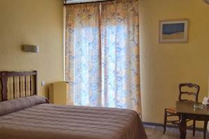 Chambre Double Standard Hotel Ambeille