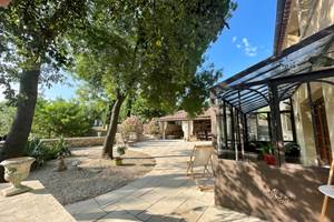 Côté verrière de la Serre des Mourgues