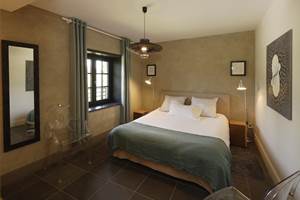 La chambre bleue à l'Oustal (lit 160)