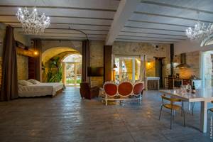 Intérieur du loft lumineux