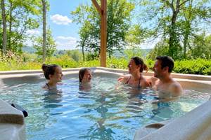 Spa privatif chauffé à 38°C sans vis à vis
