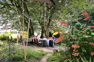 une rencontre sous notre parasol naturel