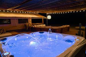 Le jacuzzi de nuit