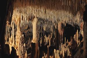 Grottes de cougnac - Gourdon - concretions et piliers