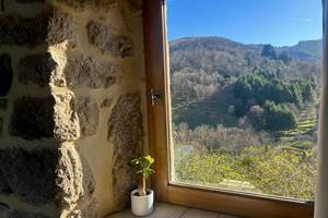 la calade chambres d'hotes et espace bien être ardèche vue sur les monts d'ardèche