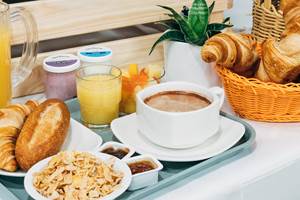 Petit-déjeuner hôtel Hélianthe Lourdes