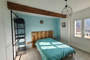 Les gîtes de Moussan - Montbrun Les Bains - chambre 1 lit double - 1er étage - gîte 2