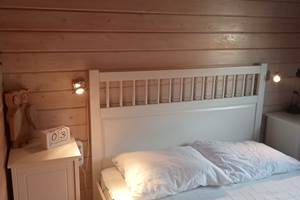 camping-la-perle-creuse-chalet Kentucky-4personnes-chambre lit double2
