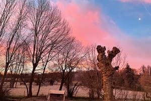 Le lever du soleil un jour d'hiver