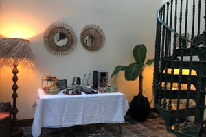 Petit déjeuner dans l'orangerie