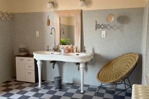 Suite avec Terrasse salle de bain