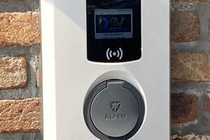 Borne de recharge sur parking privé service payant