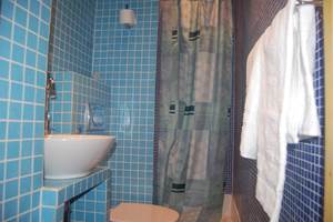 Salle de bain côté cour hôtel Jean Bart