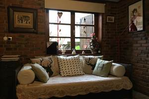 Suite Hansi - Espace salon et/ou lit gigogne 1 ou 2 personnes